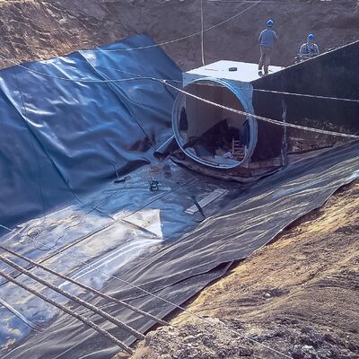 Liner Geomembrane HDPE yang Aman untuk Ikan Untuk Waduk Irigasi Pertanian