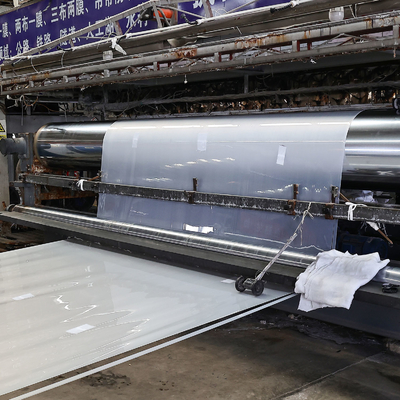 Kekuatan Tarik 15MPa HDPE Geomembrane Liner Dengan Kandungan Karbon Hitam 2,0-3,0%