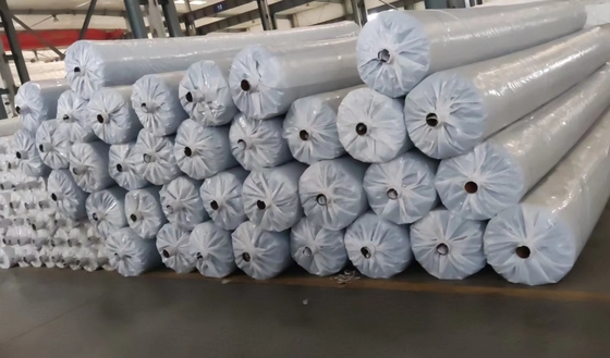 250g Tinggi Kekuatan Tarikan Kain Geotekstil Woven Perpanjangan 10% Untuk Kekuatan Maksimum Dan Ketahanan