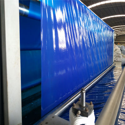 Fasilitas kolam udang putih permukaan halus yang berfokus pada praktik budidaya udang berkelanjutan dan perlindungan lingkungan