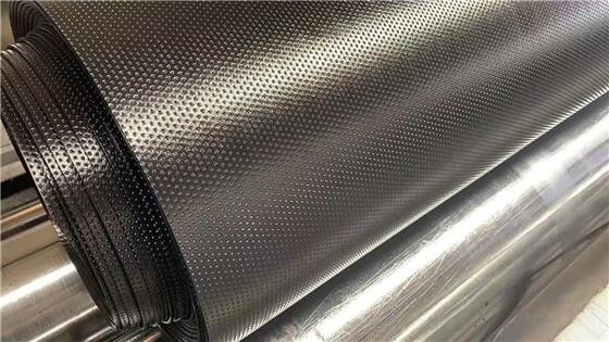 Indeks Oksigen setidaknya 30 persen HDPE geomembrane dirancang untuk kinerja dalam kondisi yang keras waktu hidup lebih dari 10 tahun