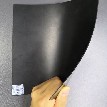 1.5mm HDPE Geomembrane Liner dengan ketahanan kimia khusus untuk Mining Heap Leach Pad