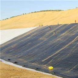 Liner Geomembran HDPE Penghalang Tahan Air Untuk Bahan Kimia Industri Dan Laguna Air Limbah
