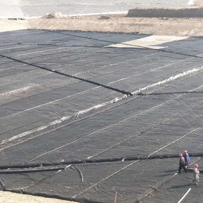 Liner Geomembran HDPE Penghalang Tahan Air Untuk Bahan Kimia Industri Dan Laguna Air Limbah