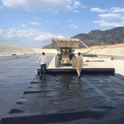 Lembar Liner Geomembran HDPE Tahan Air Root Barrier untuk Insulasi Taman Atap Komersial