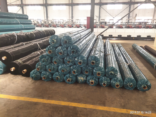 10% Perpanjangan Kain Geotekstil Woven PET / PP Perfect Fit Polyester / Polypropylene