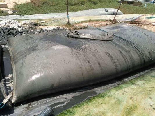 Black SAND Geotextile Dewatering Tubes Essential untuk Sand Dipenuhi Cofferdam Reklamasi dan Land Reclamation Aplikasi