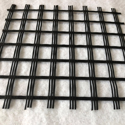 Mesh Geogrid Plastik Poliester Fleksibel Untuk Penguatan Lapisan Aspal Jalan