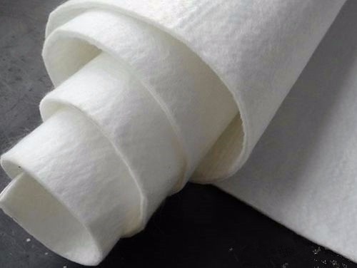 0.75 1.5mm 3mm Halus Komposit Geomembrane HDPE Liner Roll Tunnel Landfill