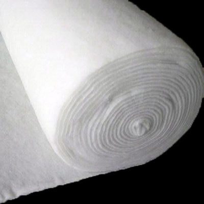 Kain Non Woven Anti UV Warna Putih Penutup Tanaman Pertanian