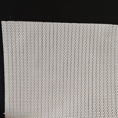 Industri Kelas Polypropylene PET Woven Geotextile Kain 300g awet untuk Tepi Sungai